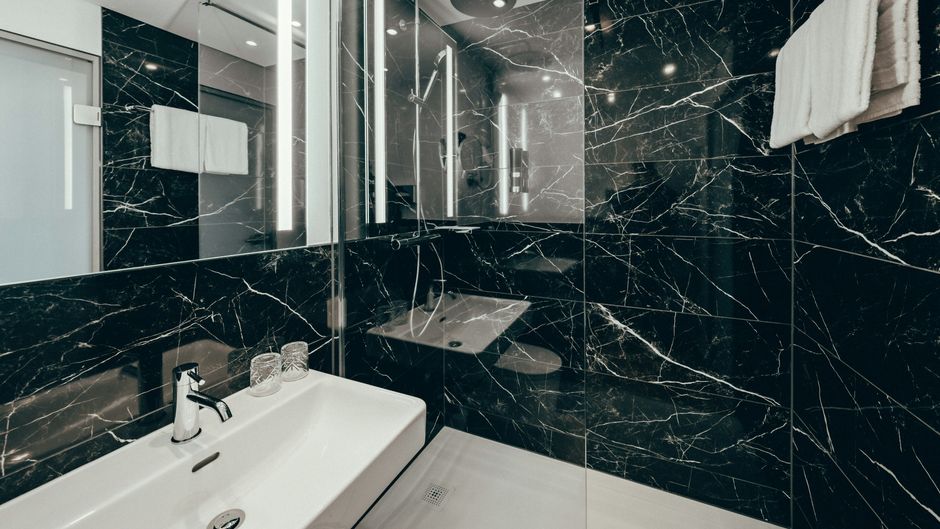 Leonardo Hotel Koln Room