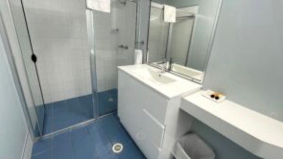 Ipswich Country Motel Room