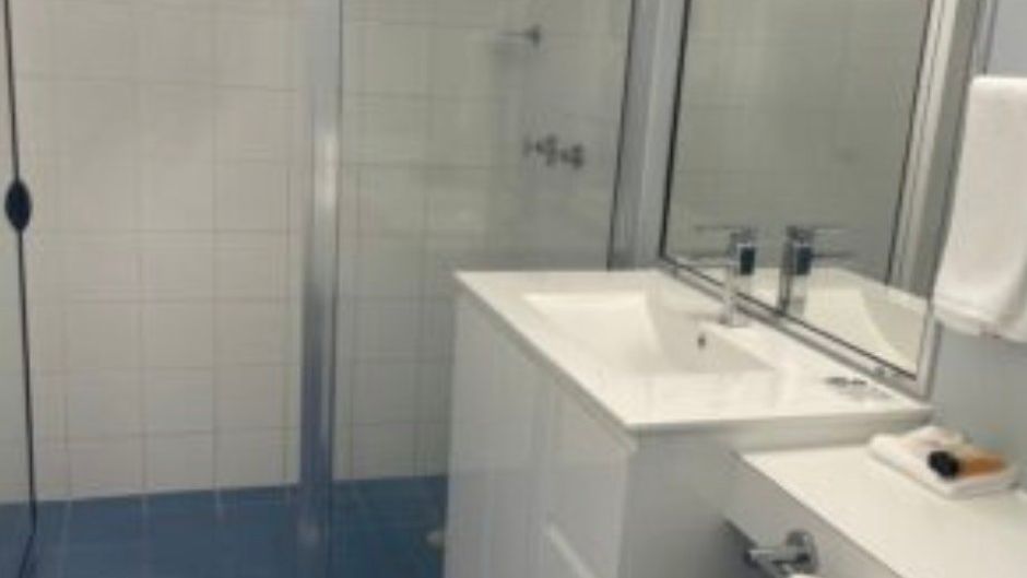 Ipswich Country Motel Room