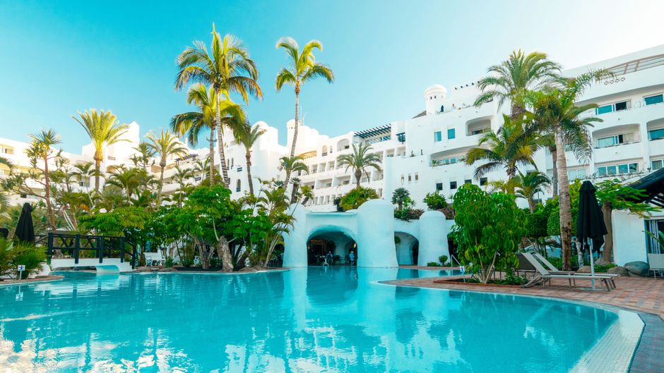 Hotel Jardin Tropical Pool