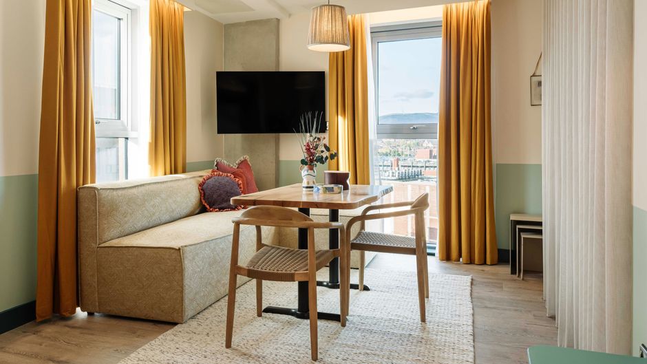 room2 Belfast Suite