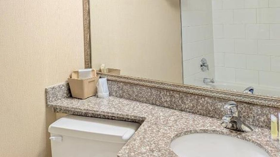 Confederation Place Hotel Room