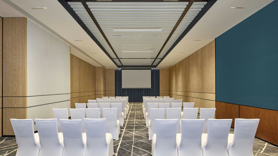 Four Points Wuxi Liangxi Meeting