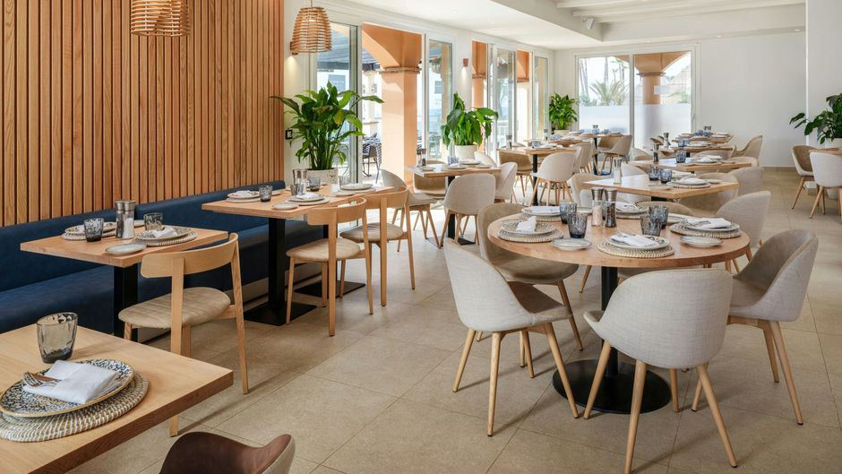 Marriott's Marbella Beach Resort Restaurant