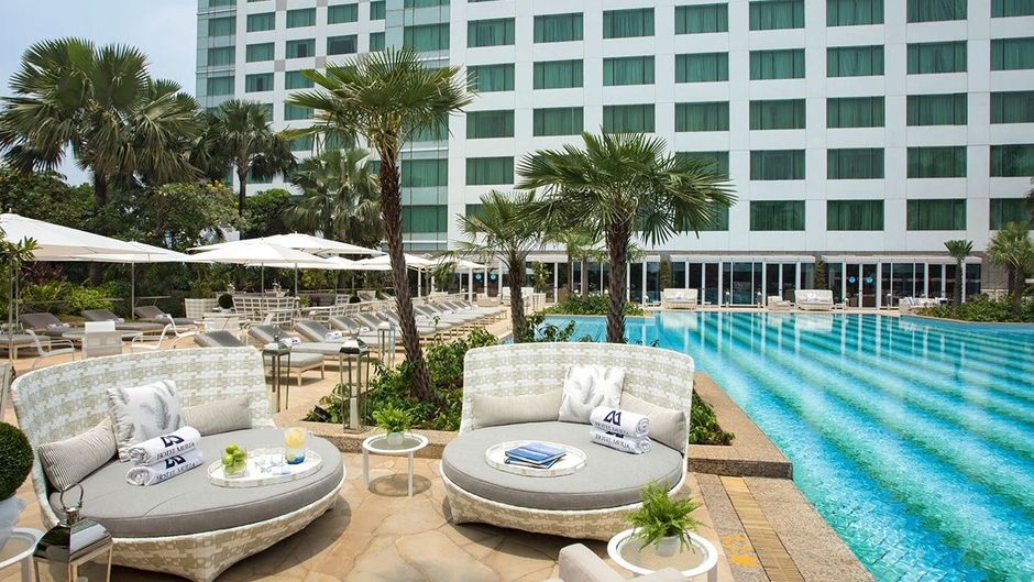 Hotel Mulia Senayan Pool