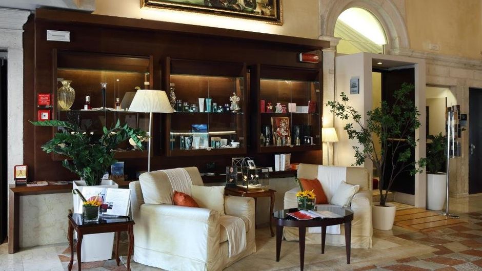 Ruzzini Palace Lobby