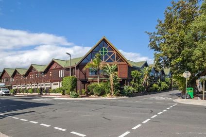 Knysna Log Inn