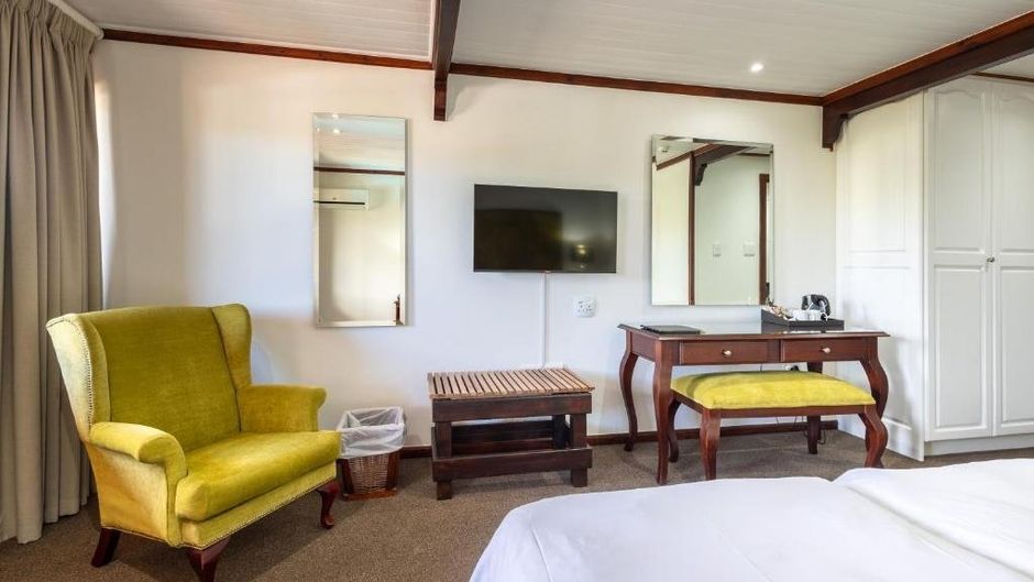 Knysna Log Inn Room