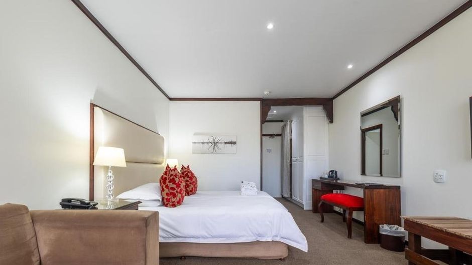 Knysna Log Inn Room