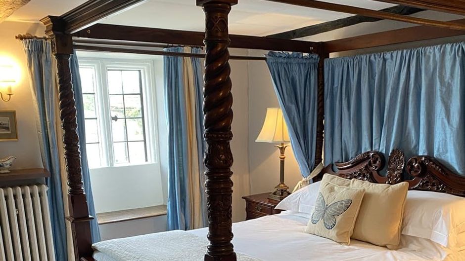 Guyers House Hotel Room