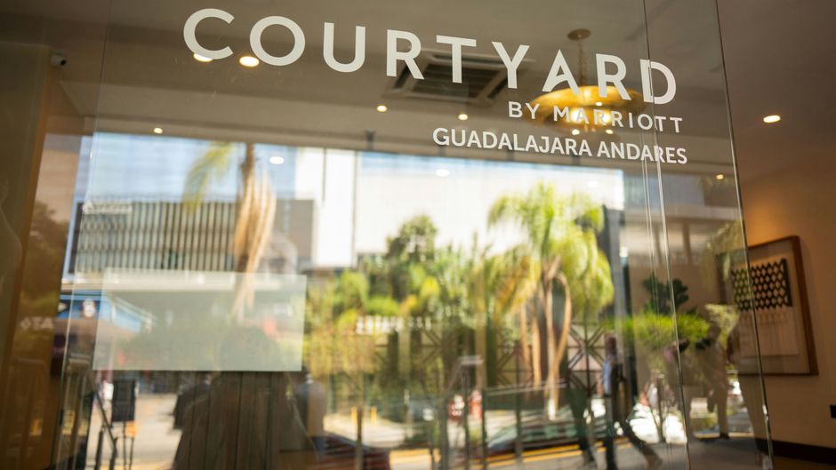 Courtyard Guadalajara Andares Exterior
