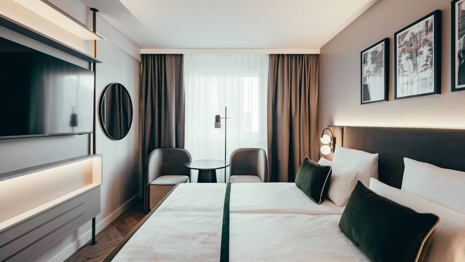 Leonardo Hotel Koln Room