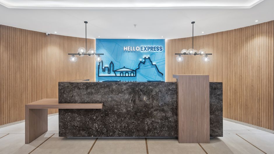 Holiday Inn Express & Suites Vijayawada Exterior