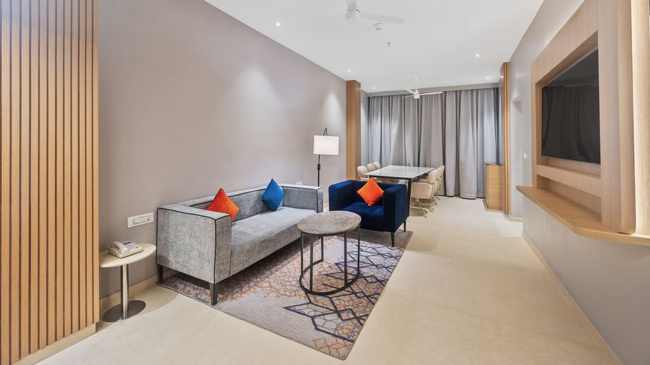 Holiday Inn Express & Suites Vijayawada Room