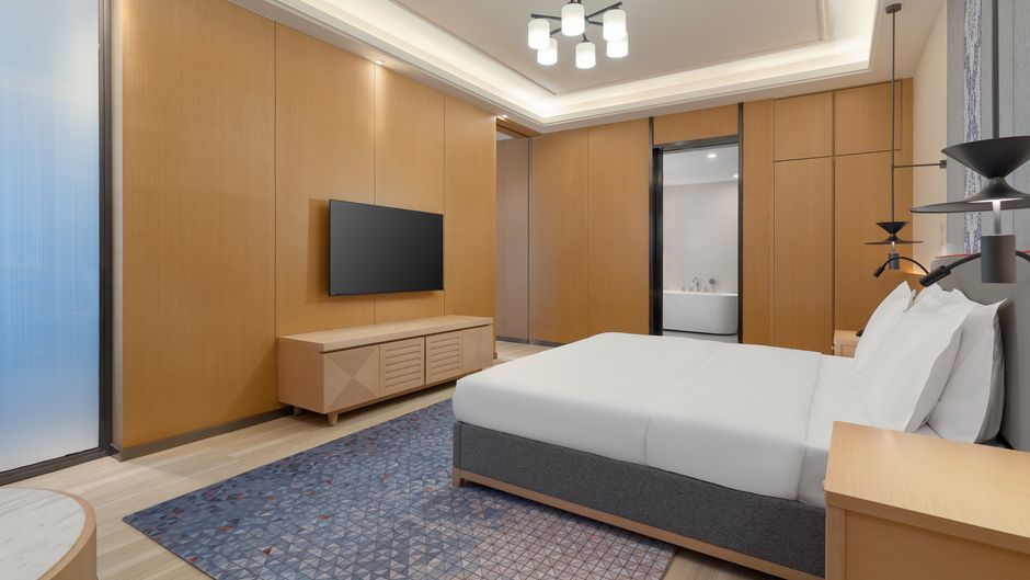 Holiday Inn Exp Horti Expo Garden Suite
