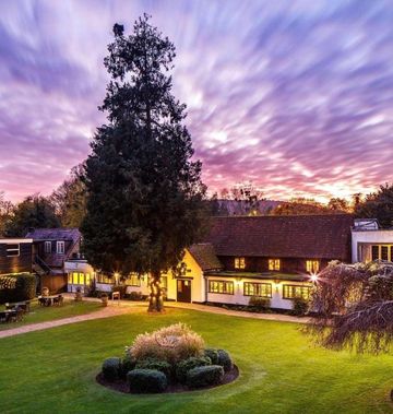Sunday Box Hill Burford Bridge Hotel