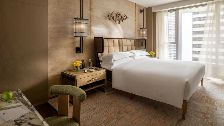 Mandarin Oriental The Landmark Hong Kong Suite