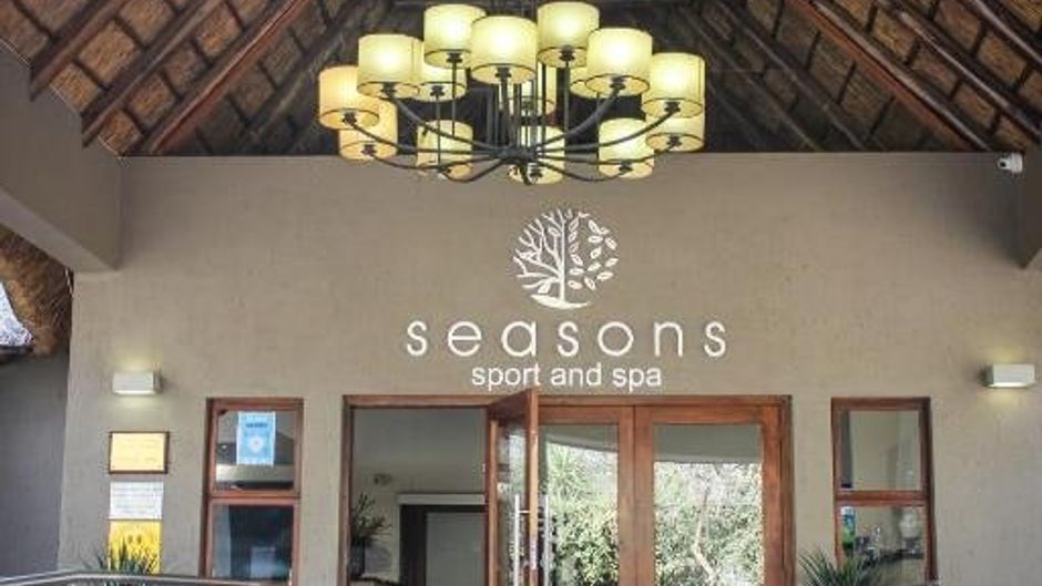 Seasons Golf Leisure Spa Exterior