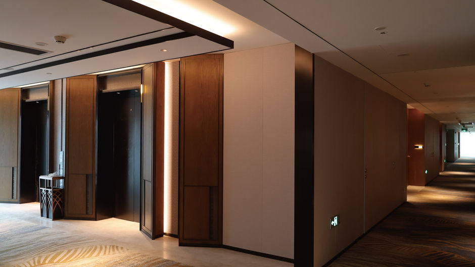 HUALUXE Guiyang Financial City Lobby