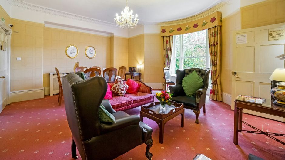 OYO Bailbrook Lodge Lobby