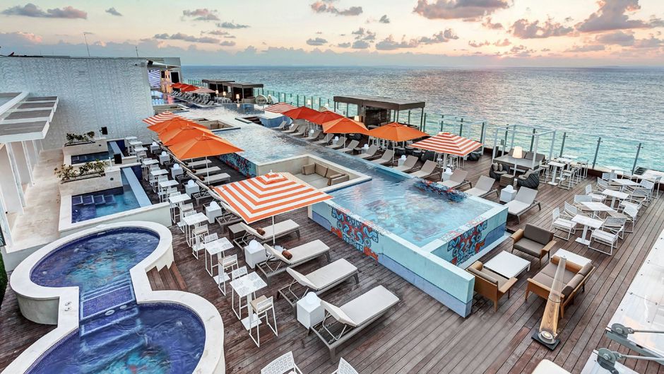 Royalton CHIC Suites Cancun-Adults Only Restaurant