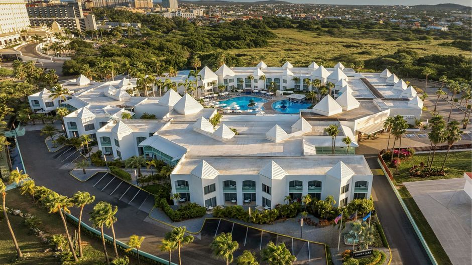 Courtyard by Marriott Aruba Resort Exterior