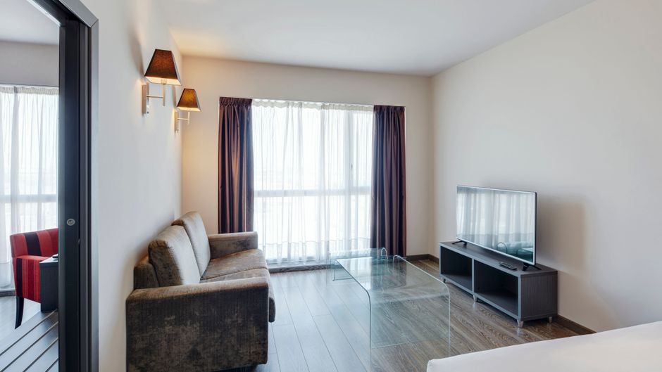 Sercotel Plaza Feria Hotel Room