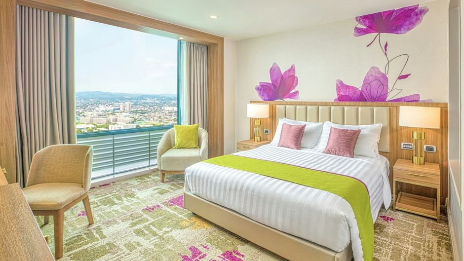 Eastwood Richmonde Hotel Room