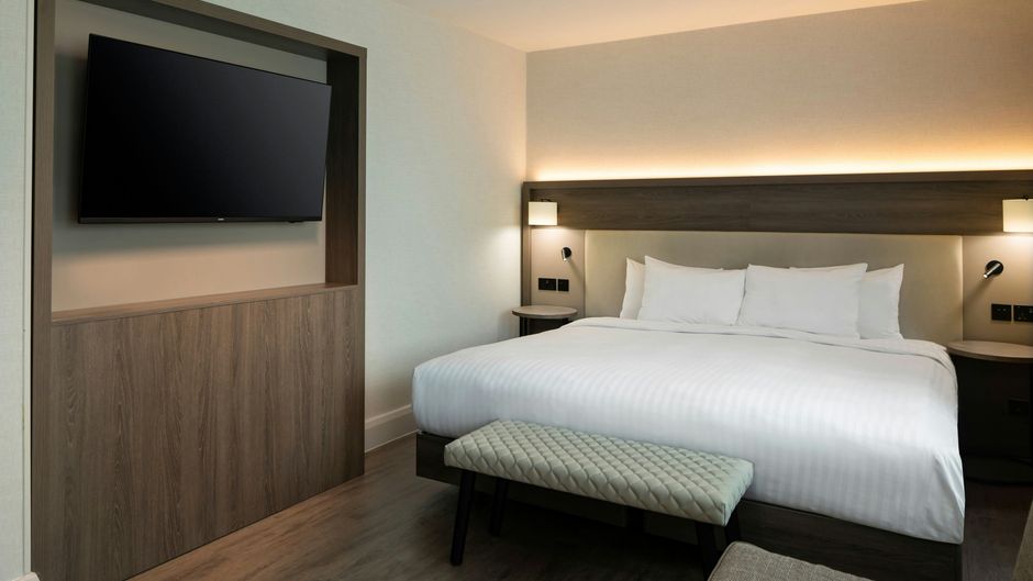 AC Hotel Birmingham NEC and Airport Room