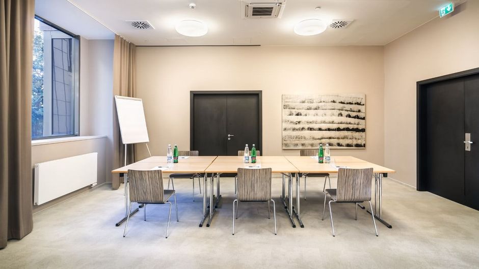 Hotel President Meeting