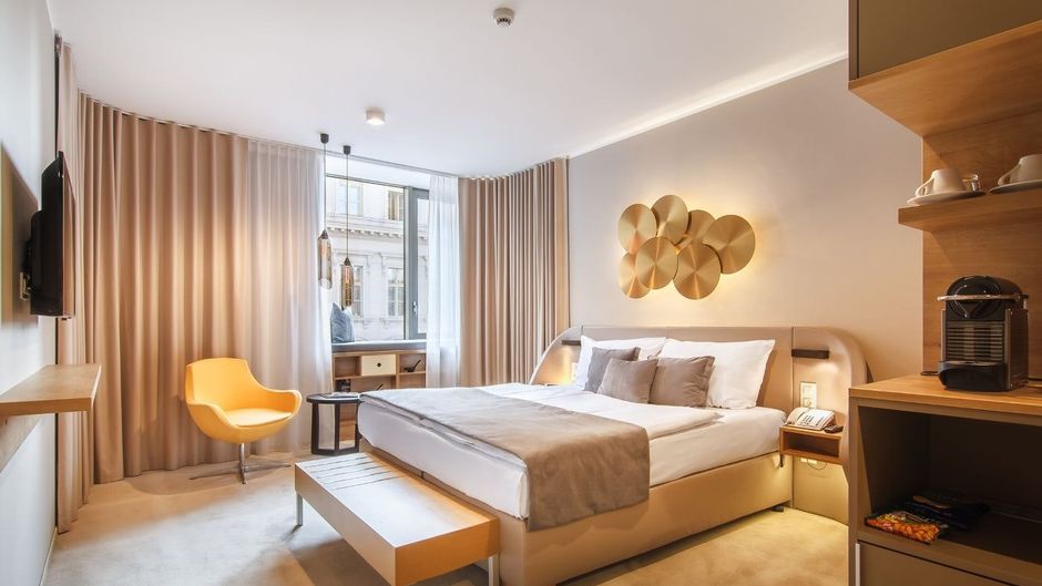 Hotel President Room