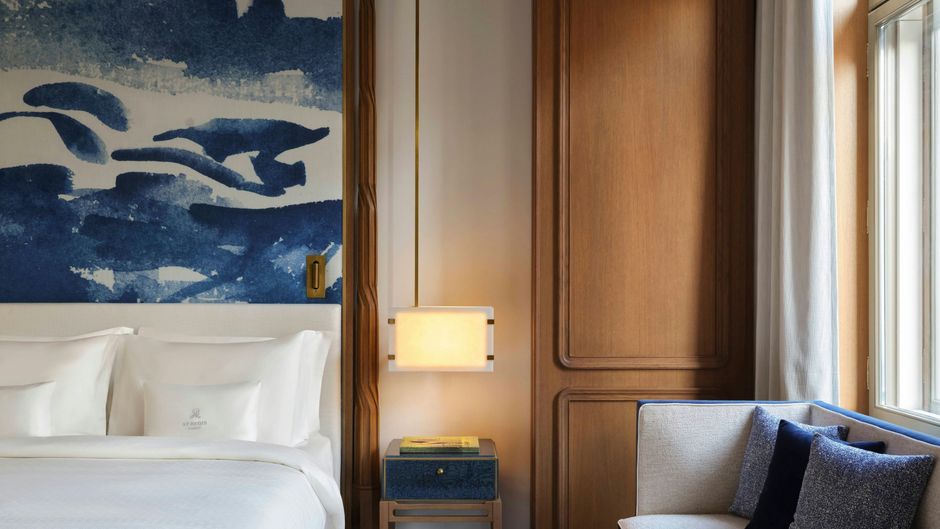 The St Regis Budapest Room