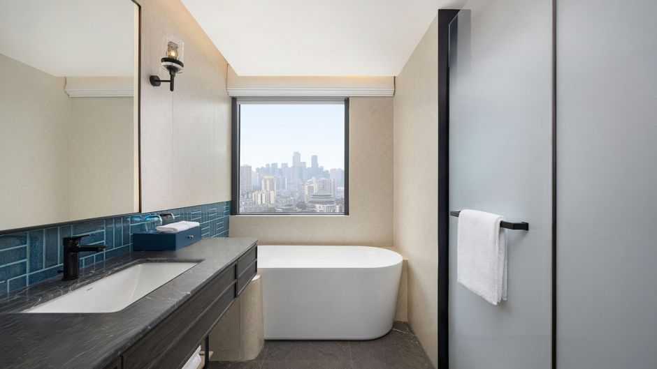 Four Points Chongqing Yuzhong Peninsula Room