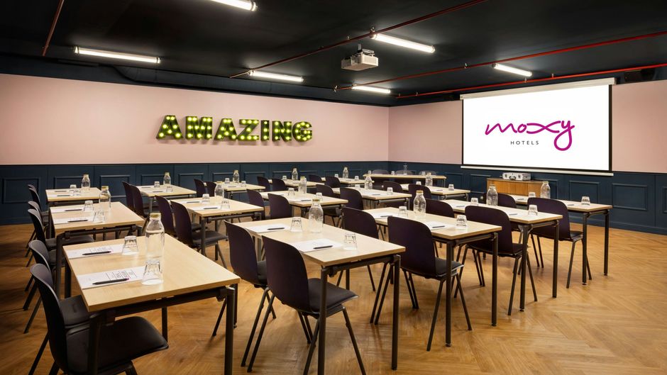 Moxy Paris La Villette Meeting