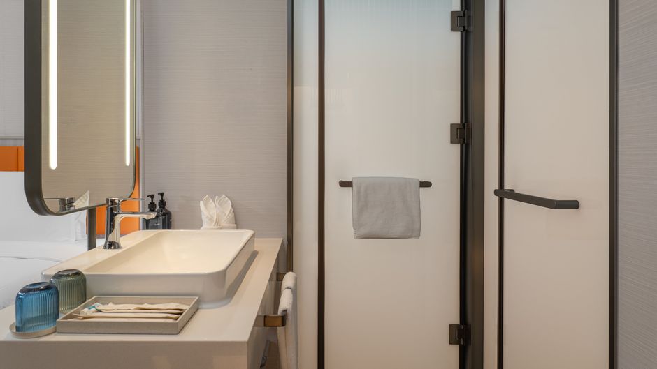 Holiday Inn Exp Nanao Room
