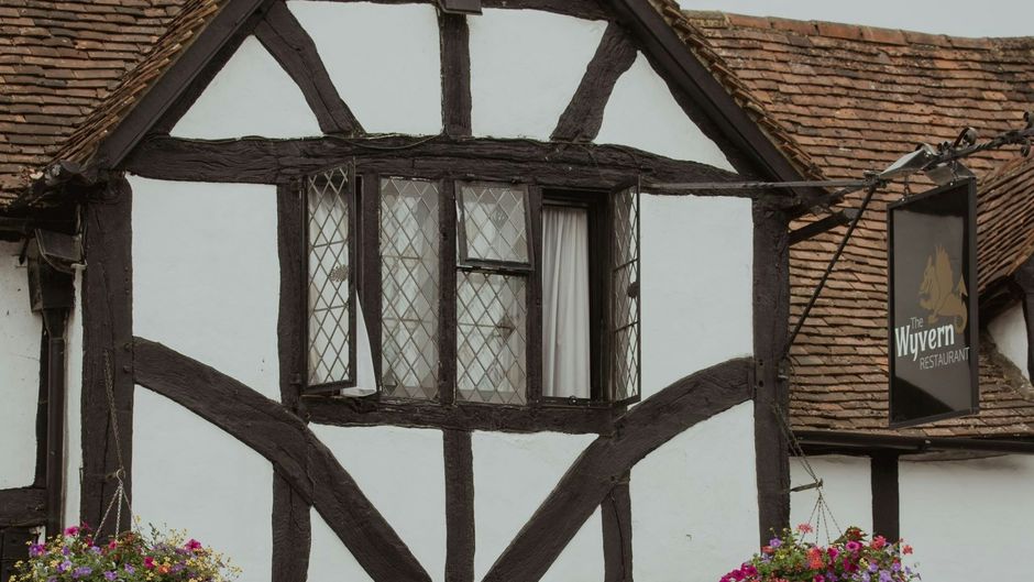The Kings Arms Hotel Exterior