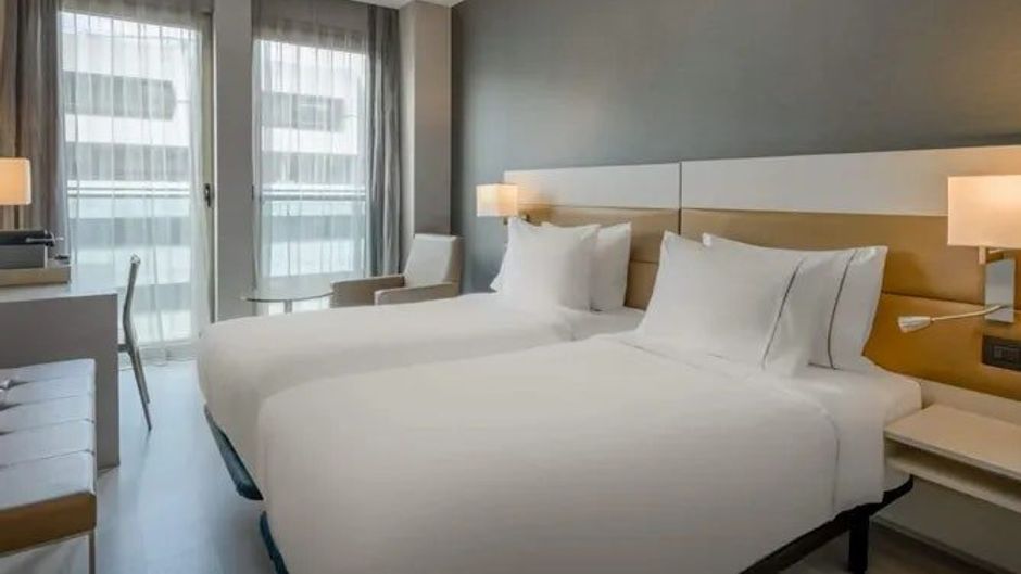SH Colon Valencia Hotel Room