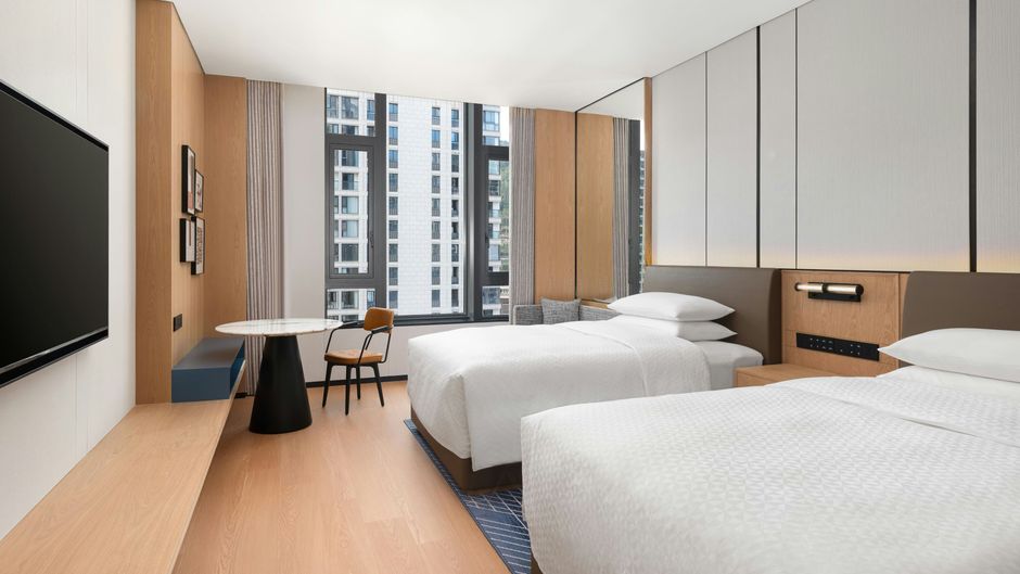 Four Points Sheraton Qingtian Room