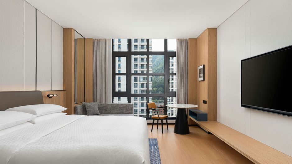Four Points Sheraton Qingtian Room