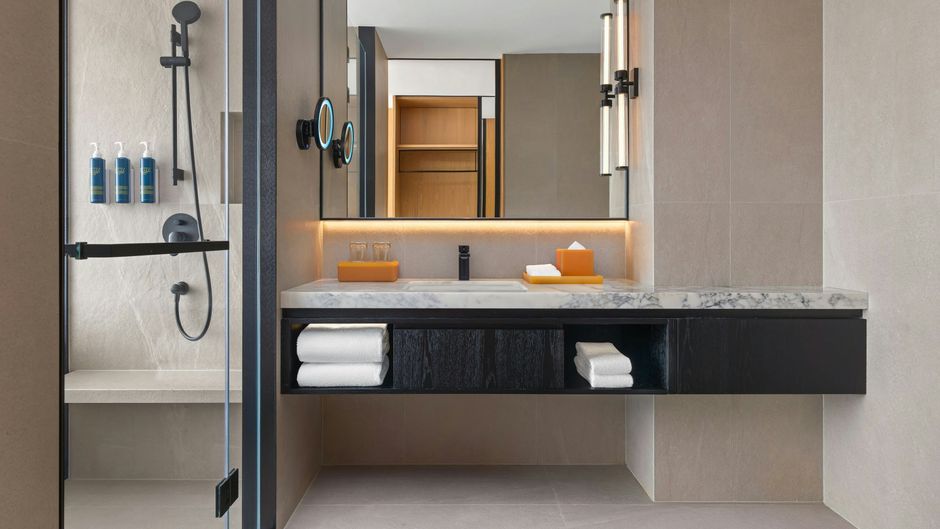Four Points Sheraton Qingtian Room