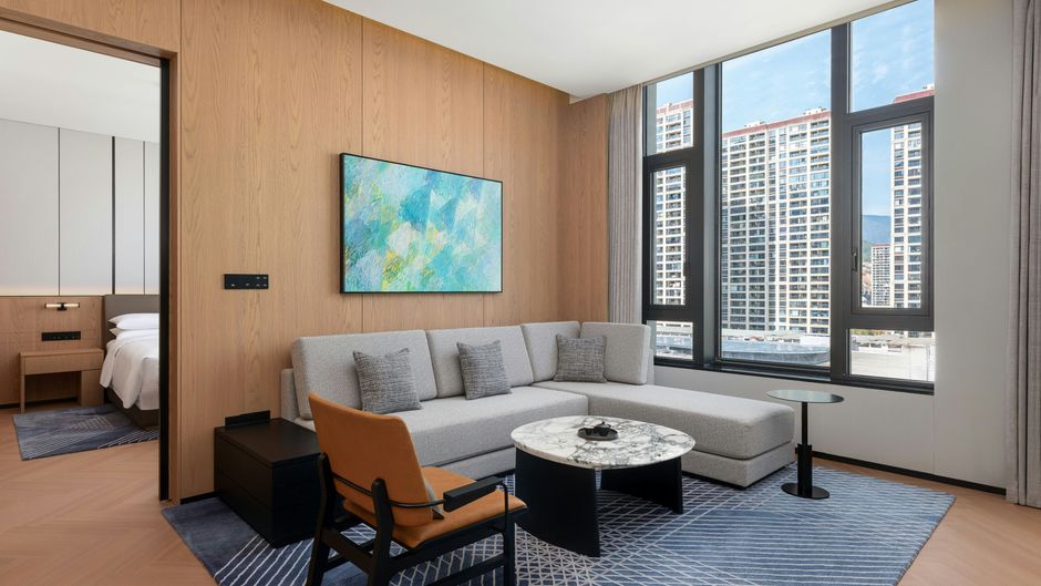 Four Points Sheraton Qingtian Suite
