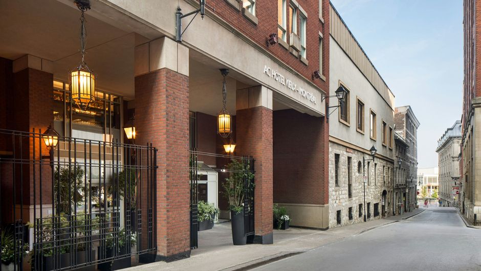 AC Hotel Old Montreal Exterior