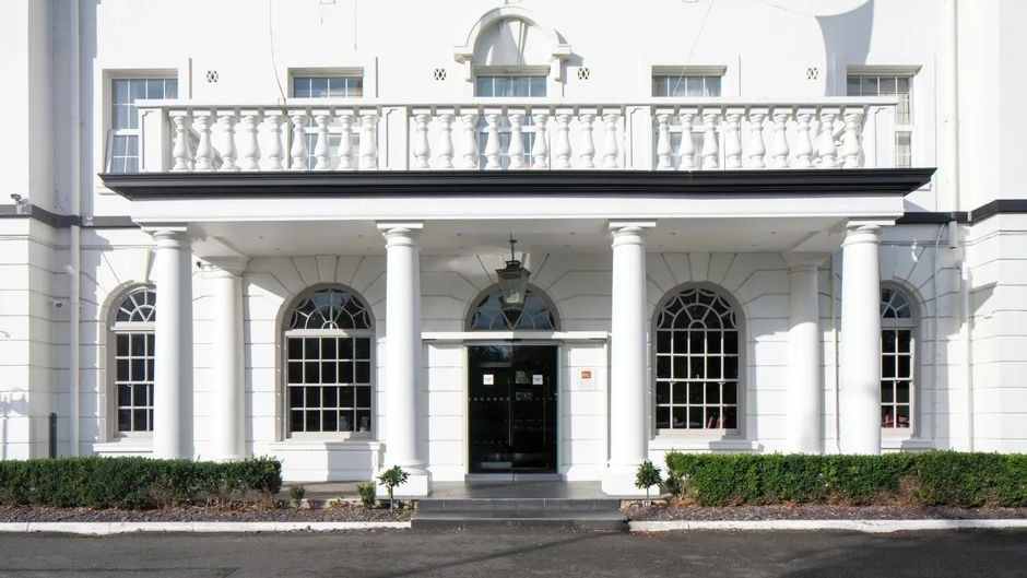 London Croydon Aerodrome Hotel Exterior