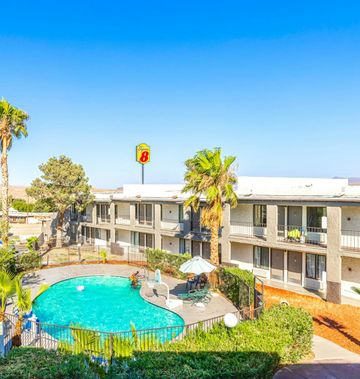 Townhouse Barstow On Rte 66