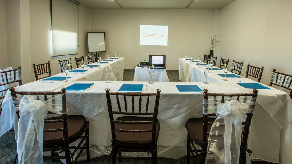 Hotel Mision Express Durango Ballroom