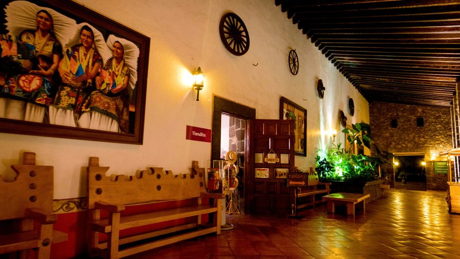 Hotel Mision San Gil Lobby