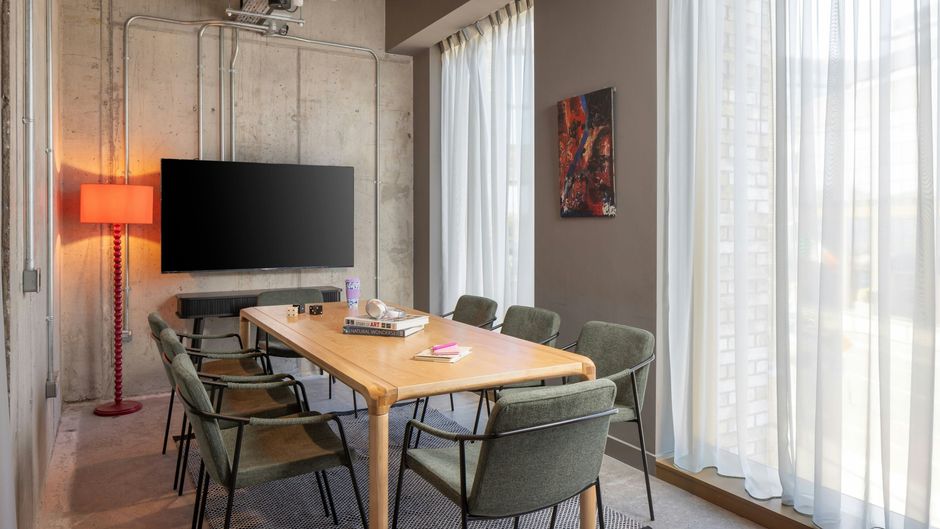 Moxy Dublin Docklands Meeting