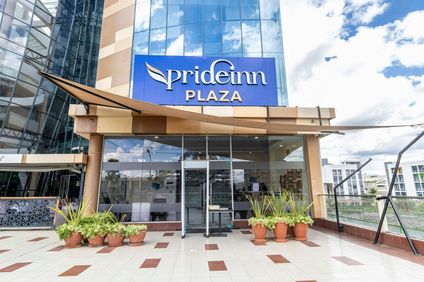 PrideInn Plaza Hotel & Conference Center