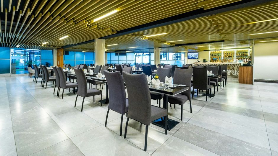 PrideInn Plaza Hotel & Conference Center Restaurant