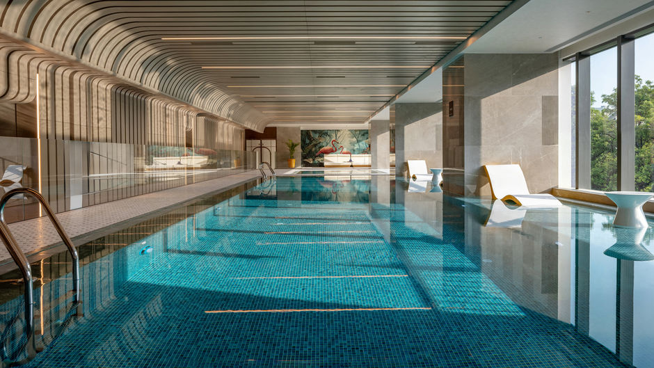 voco SM City Pool